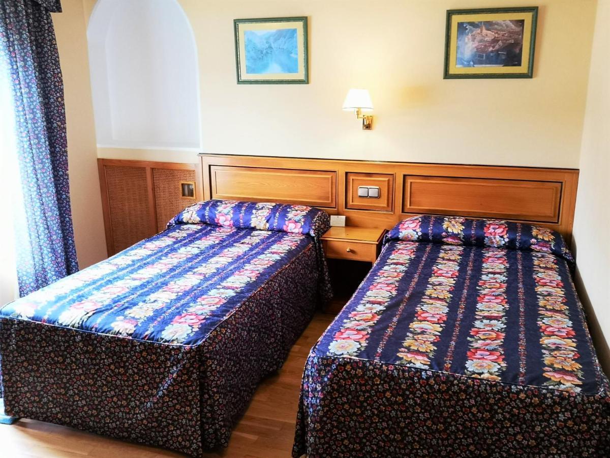 Hotel Y Casona El Carmen Perlora Dış mekan fotoğraf